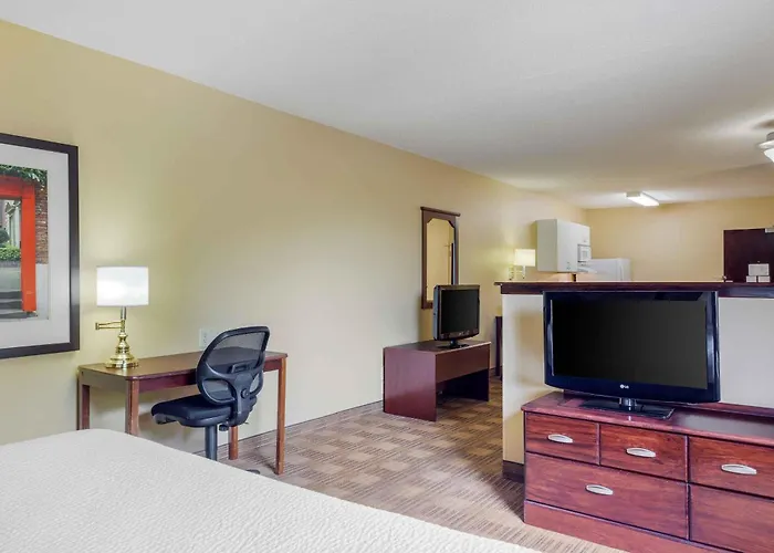 Extended America Select - Phoenix - - West Mesa