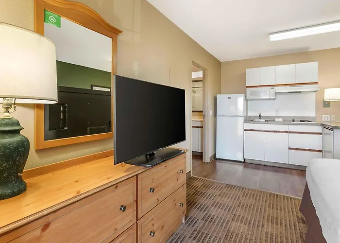 Extended America Select - Phoenix - - West Mesa