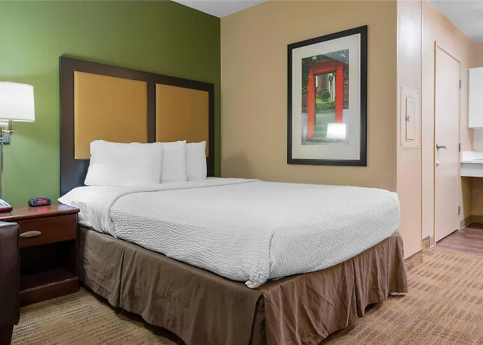Extended America Select - Phoenix - - West Mesa